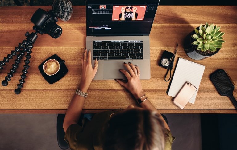 Read Infoceptor's list of best free WordPress blog themes.