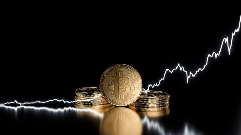 Bitcoin price: Learn what factors affect it and how to read them Learn about the factors that affect bitcoin price. The article explores the supply and demand of digital currency and its current market value.