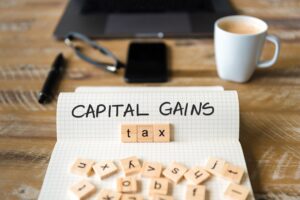 Long-term vs. short-term capital gains, what is the difference? Difference between long-term and short-term capital gains tax.