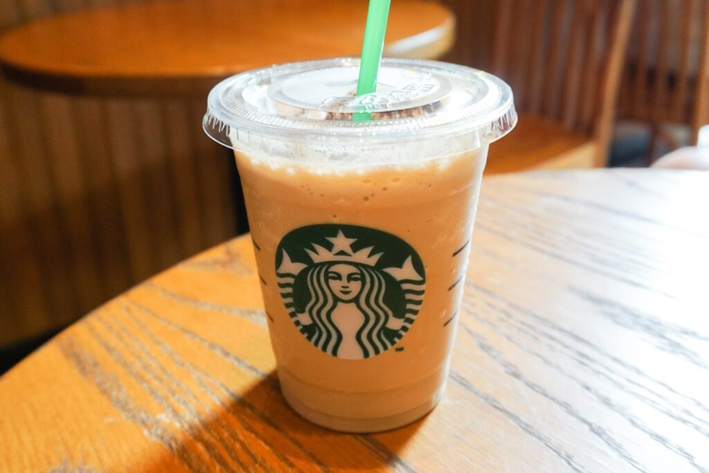 Starbucks drinks are not created equal, learn how to order a low-carb drink at Starbucks and which drinks are keto-friendly.