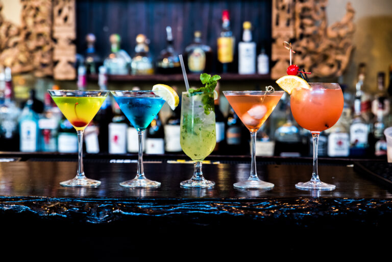 Looking for an easy drink recipe? Check out our list of the 10 best mixed drinks that are simple to make and perfect for any occasion!