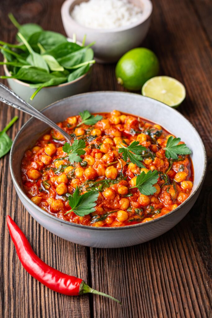 These easy dinner ideas will help you save time, money and energy. They are simple and healthy recipes that taste amazing.