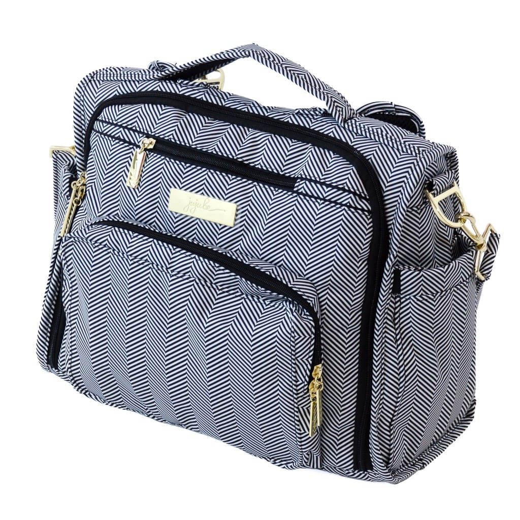Which diaper bag is the best? We’ve combed through hundreds of reviews to find the most popular and highly rated diaper bags of 2022.