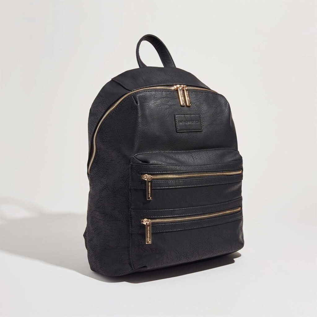 Which diaper bag is the best? We’ve combed through hundreds of reviews to find the most popular and highly rated diaper bags of 2022.