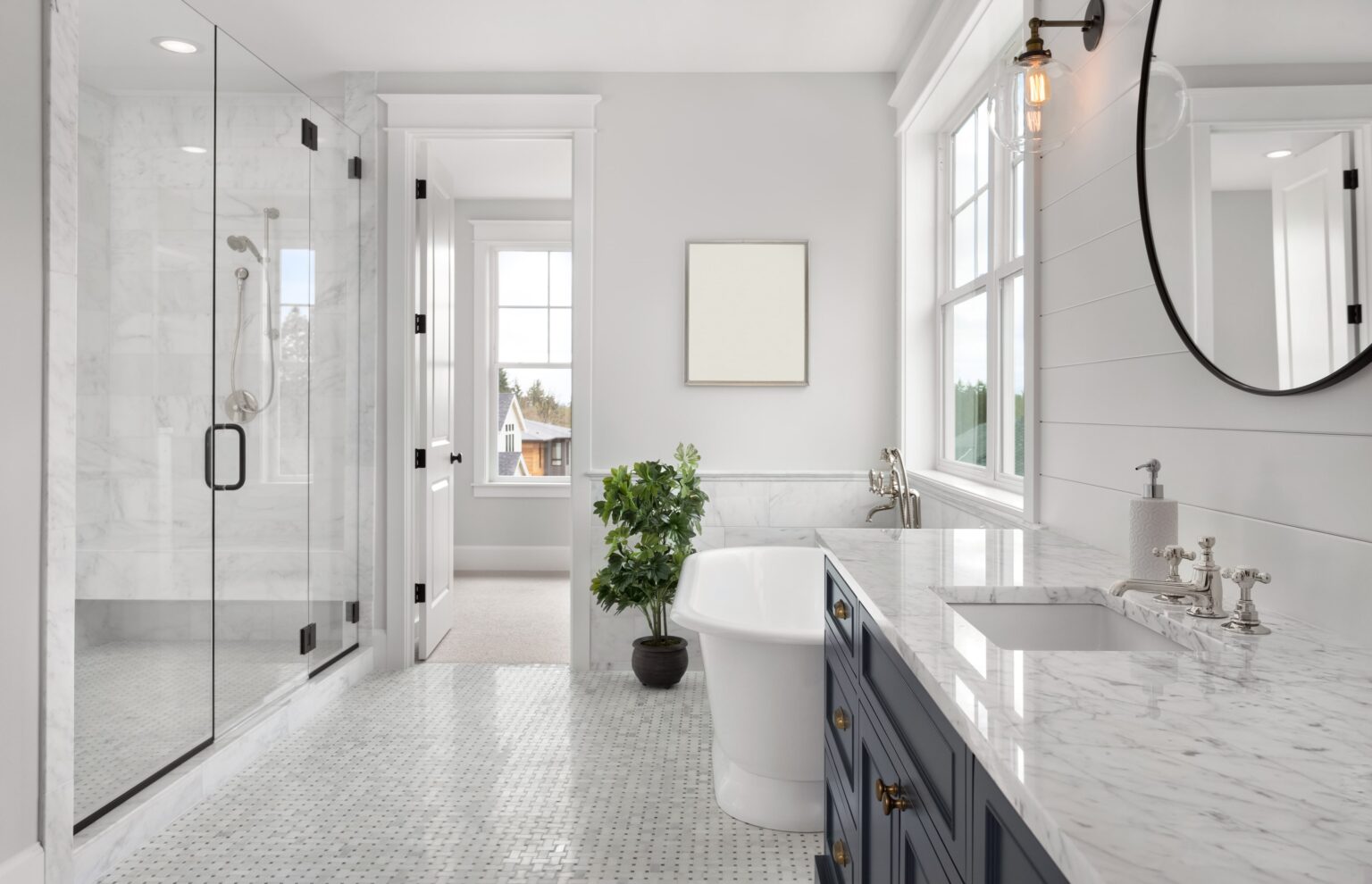 Learn how to keep your bathroom clutter-free with a few simple tricks.
