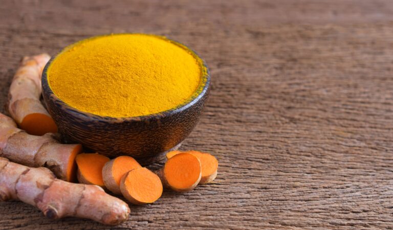 How much turmeric should you take to reduce inflammation? Turmeric is a bright yellow spice that has many health benefits. It helps reduce inflammation and may lower your risk of certain diseases.
