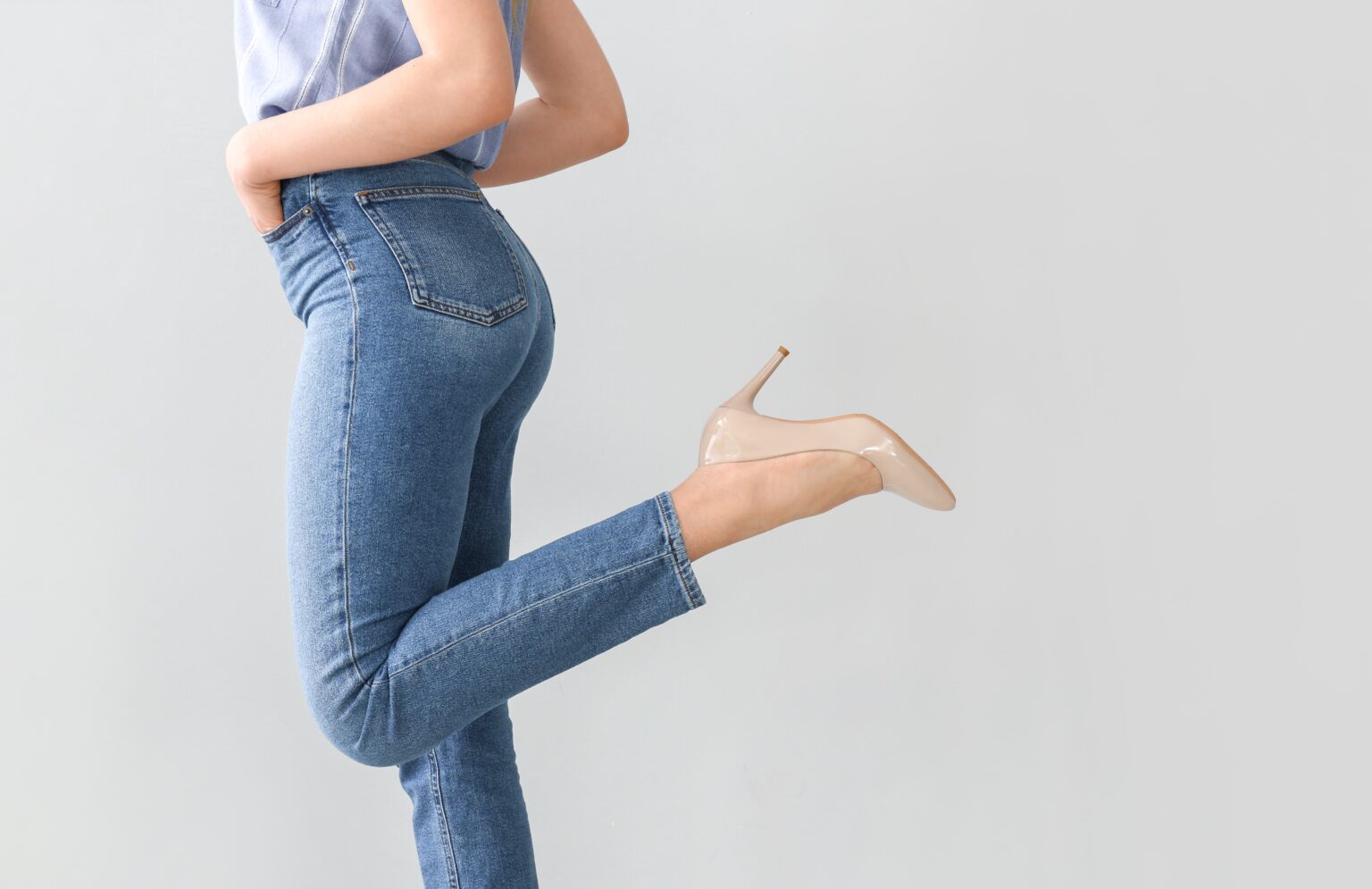 If you're looking to up your pants game, look no further. These seven rules will help you wear pants like a pro.