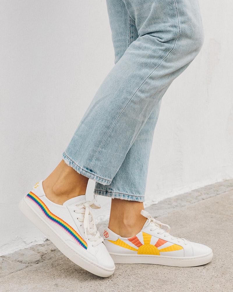 Find out what your favorite celebrities are doing to stay fashionable and comfortable this summer season.