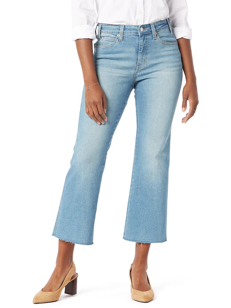 Spring is almost here, and Walmart has got you covered with the latest trends! Check out these fabulous finds that won't break the bank!